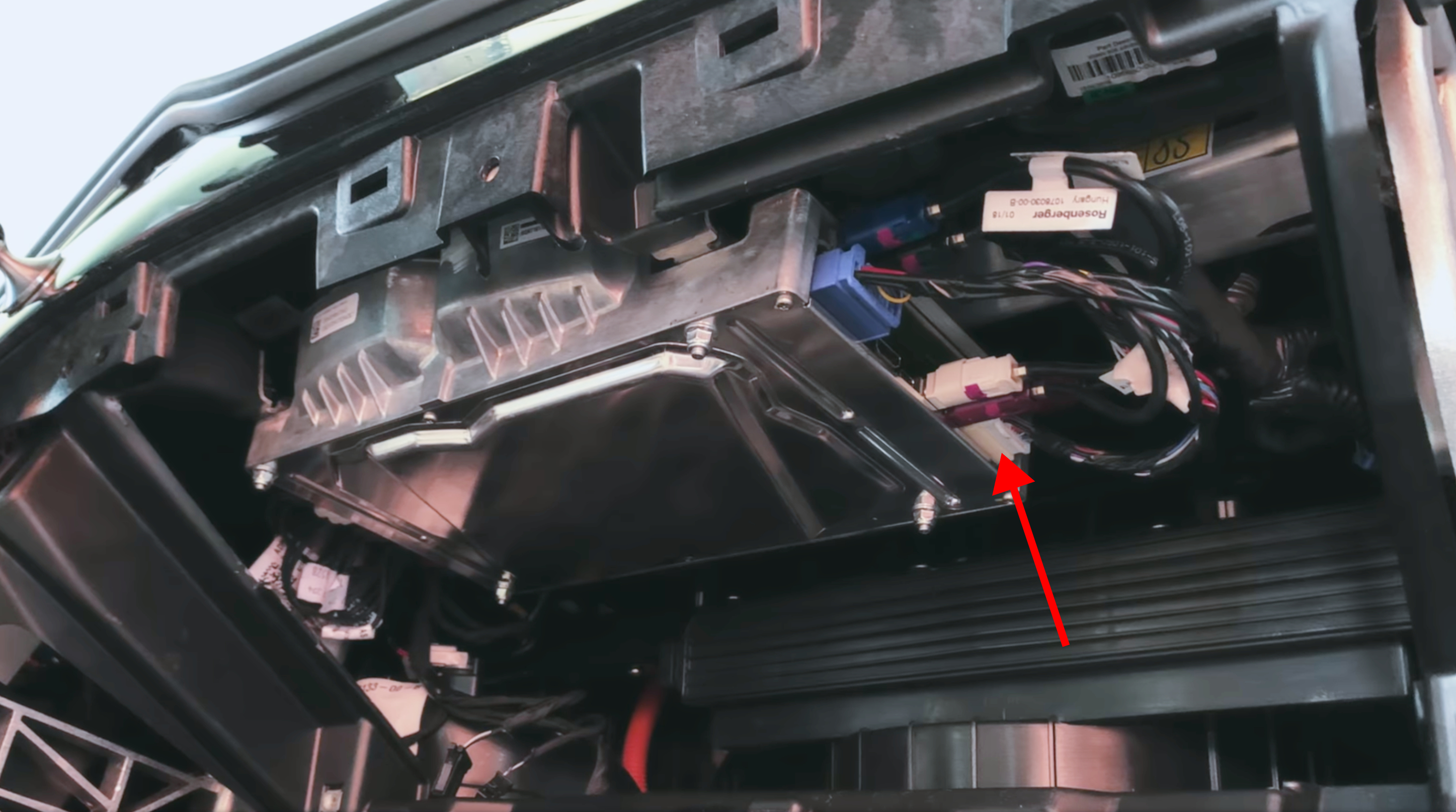Model S HW2 connector